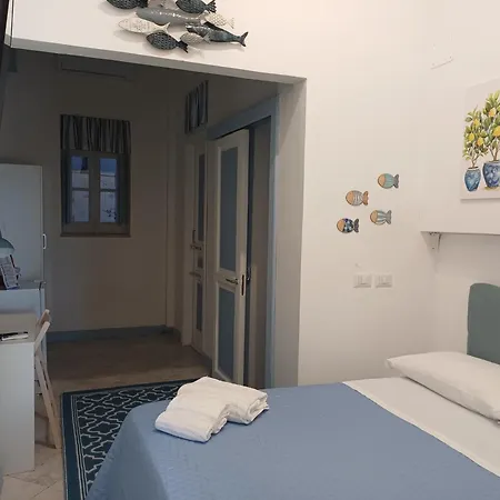 Le Stanze Del Mare - Bed and breakfast Mesina