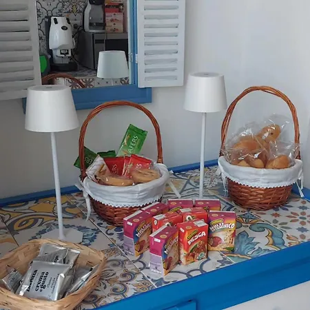 Oda ve Kahvaltı Le Stanze Del Mare -